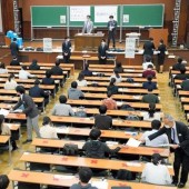 Nữ sinh 19 tuổi tự thú vì gian lận trong kì thi đại học